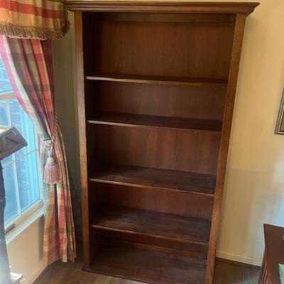 Wooden Bookcase (LR-MG)