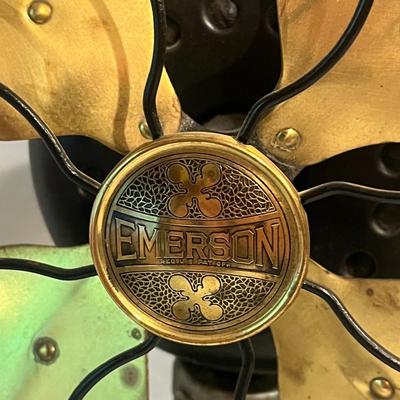 Emerson Retro Oscillating Table Fan (LR-MG)