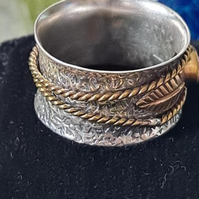 Amethyst Gemstone Spinner Ring