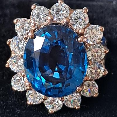 Lab grown Sapphire 9.34 carats