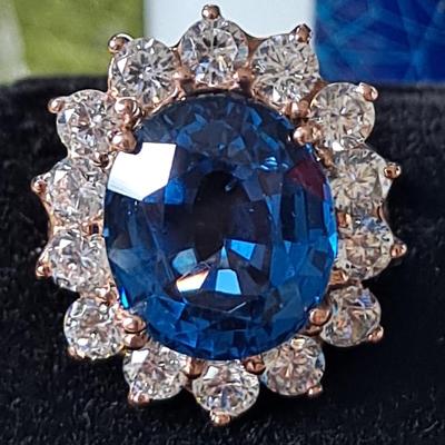 Lab grown Sapphire 9.34 carats