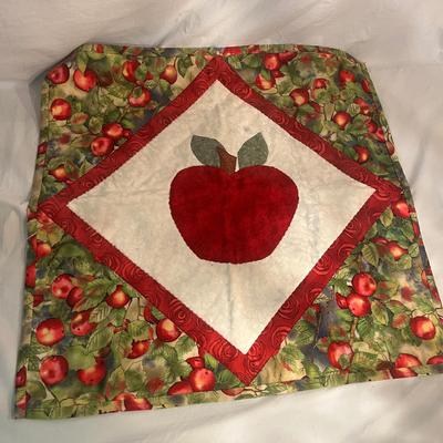 Country Style Linens (LR-MG)