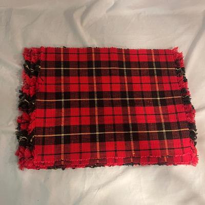 Country Style Linens (LR-MG)