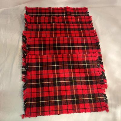 Country Style Linens (LR-MG)