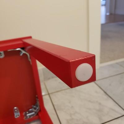 Red Bench (B3-KD)