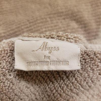 Hotel Chris Madden, Nobel Excellence Bath Towels and More (B3-KD)