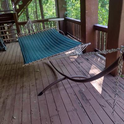 Oversized Swing Hammock with Metal Frame