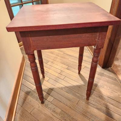 Side table w Drawer 18x21x29