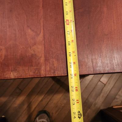 Side table w Drawer 18x21x29