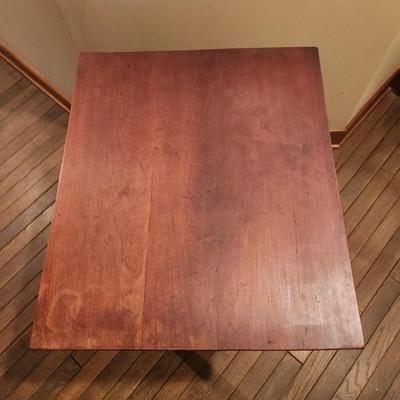 Side table w Drawer 18x21x29
