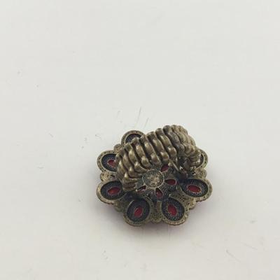 Bronze tone stretchy red flower ring