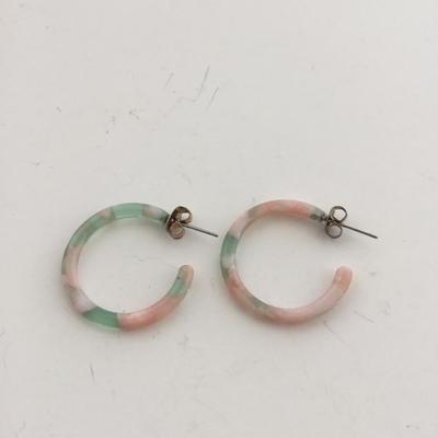 Light pink and green hoop earrings