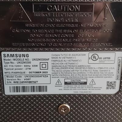 Samsung 32" TV W/Remote and Digital HDTV Antenna (BR3-KD)