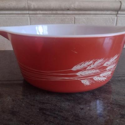 Pair of Vintage Pyrex Baking Dishes