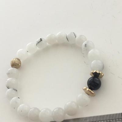 Clear beaded stretchy fashion bracelet