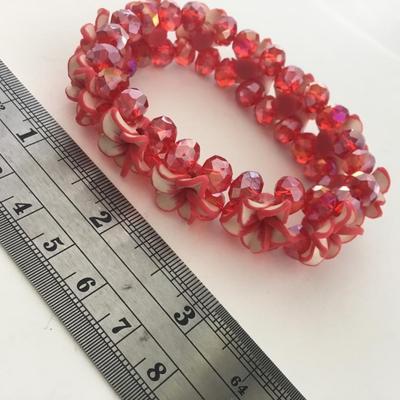 Red flower beaded stretchy bracelet