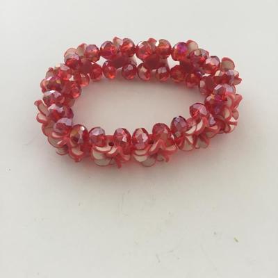 Red flower beaded stretchy bracelet