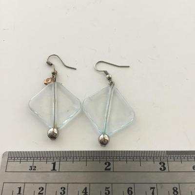 Clear dangle fashion earrings