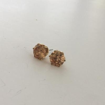 Gold tone unmarked champagne color stud earrings