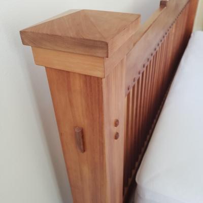 Mission Style Arts & Crafts Queen Bedframe (BR3-KD)