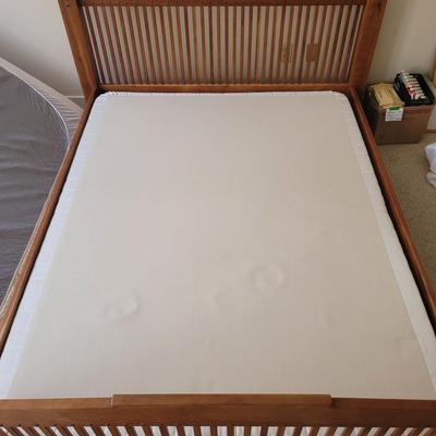 Mission Style Arts & Crafts Queen Bedframe (BR3-KD)