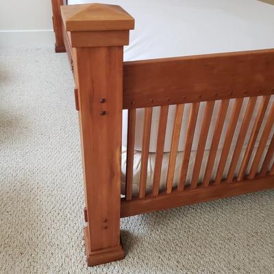 Mission Style Arts & Crafts Queen Bedframe (BR3-KD)
