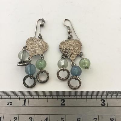 Heart dangle fashion earrings