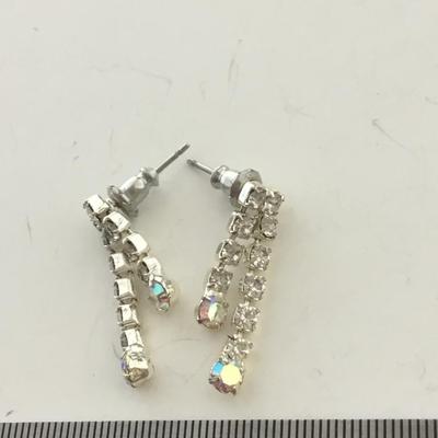 Silver tone dangle rhinestone earrings
