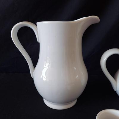 West Elm Plates & Cordon Bleu Pitchers (FP-BBL)