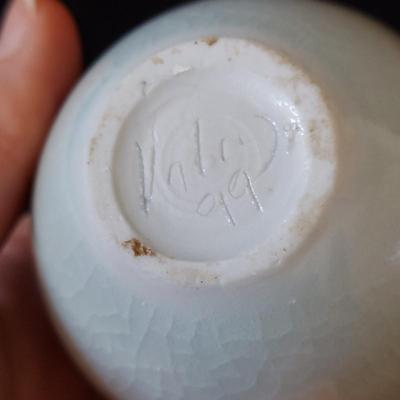 Blue & White Glazed Pottery (FP-BBL)