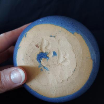 Blue & White Glazed Pottery (FP-BBL)