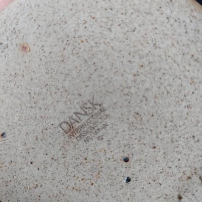 Blue & White Glazed Pottery (FP-BBL)