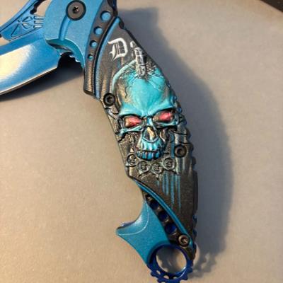Razor Tactical - Survival Knife Series - Blue Skull Handle