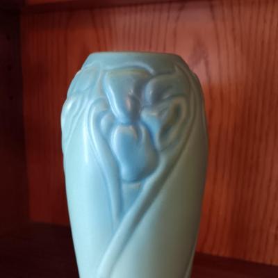 VAN BRIGGLE DAFFODIL PATTERN CLAY VASE