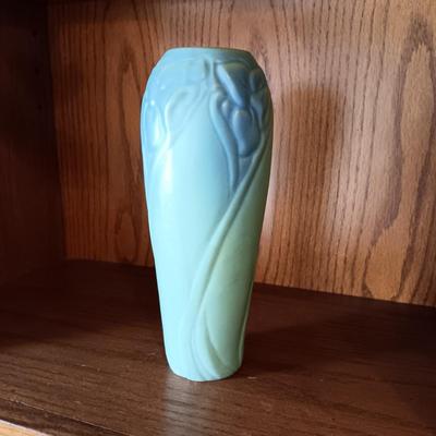 VAN BRIGGLE DAFFODIL PATTERN CLAY VASE