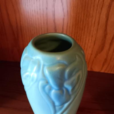 VAN BRIGGLE DAFFODIL PATTERN CLAY VASE