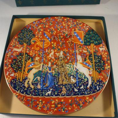 'The Lady and The Unicorn' Collectable Plate- Set of Six