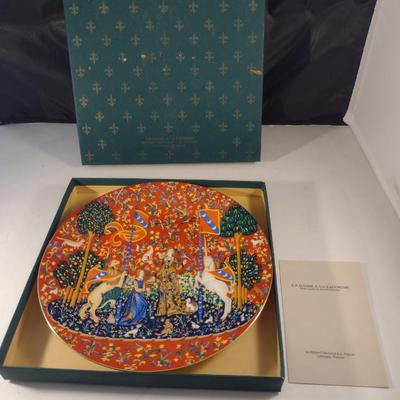 'The Lady and The Unicorn' Collectable Plate- Set of Six