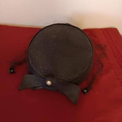 ANTIQUE DAYIRE LADIES HAT, HAND BEADED DRESS GLOVES AND AUTHENTIC FEATHER FAN
