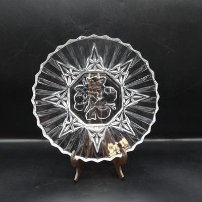 Vintage Federal Glass Pioneer 8" Plate Set