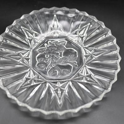 Vintage Federal Glass Pioneer 8" Plate Set