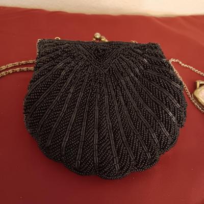 HANDMADE VINTAGE BEADED PURSE W/LONG GOLD TONE CHAIN AND A SMALL CHANGE PURSE