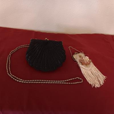 HANDMADE VINTAGE BEADED PURSE W/LONG GOLD TONE CHAIN AND A SMALL CHANGE PURSE
