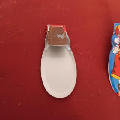 TIN WORLD CIRCUS HORN AND 3 CLICKER CRICKETS
