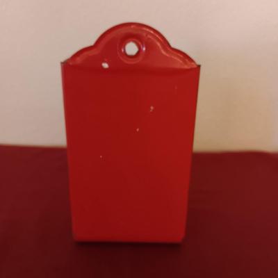 VINTAGE KITCHEN ITEMS
