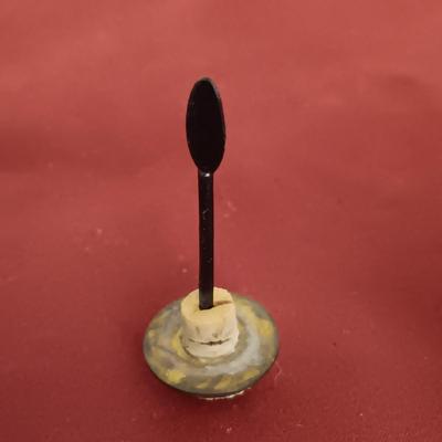 SMALL ASIAN THEMED COLLECTIBLES