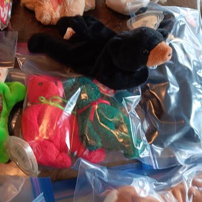 LIKE NEW STANDARD SIZE TY BEANIE BABIES WITH SOME MCDONALD'S BEANIE BABIES