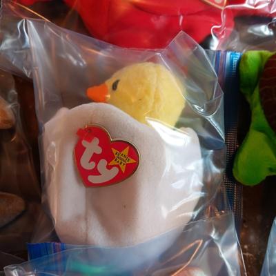 LIKE NEW STANDARD SIZE TY BEANIE BABIES WITH SOME MCDONALD'S BEANIE BABIES