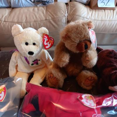 LIKE NEW STANDARD SIZE TY BEANIE BABIES WITH SOME MCDONALD'S BEANIE BABIES