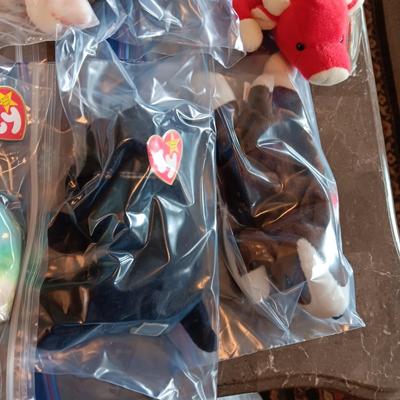 LIKE NEW STANDARD SIZE TY BEANIE BABIES